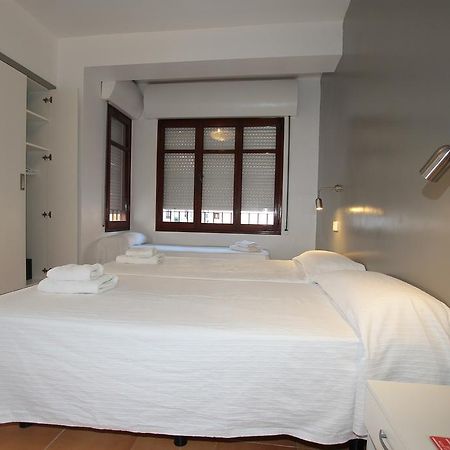 Hostal Ripoll Ibiza Luaran gambar