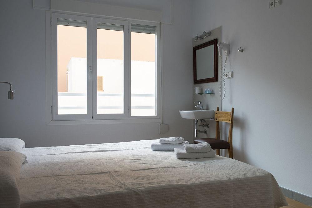 Hostal Ripoll Ibiza Luaran gambar