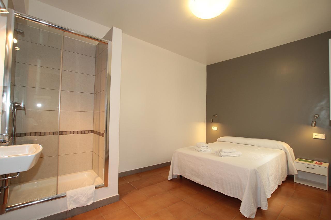 Hostal Ripoll Ibiza Luaran gambar